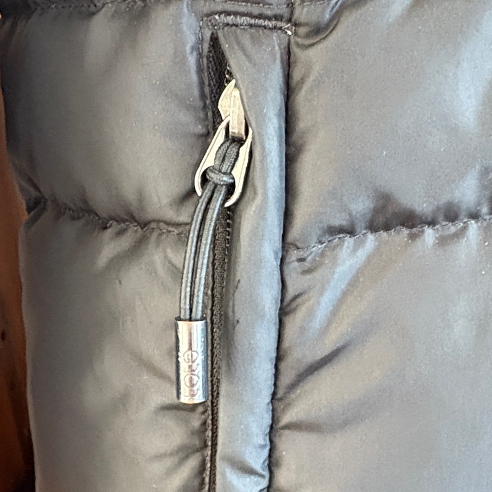 Lolë Women's Black Down Puffer Jacket - Picture 14 of 16